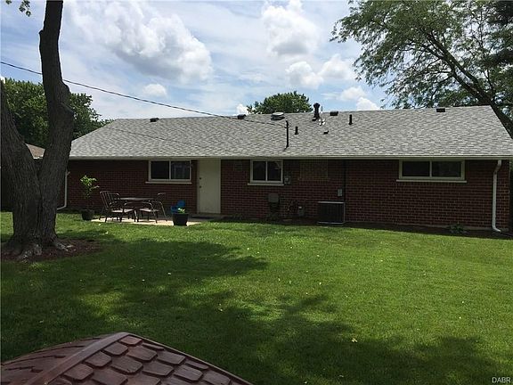 2nd image of 2199 Burnside Dr