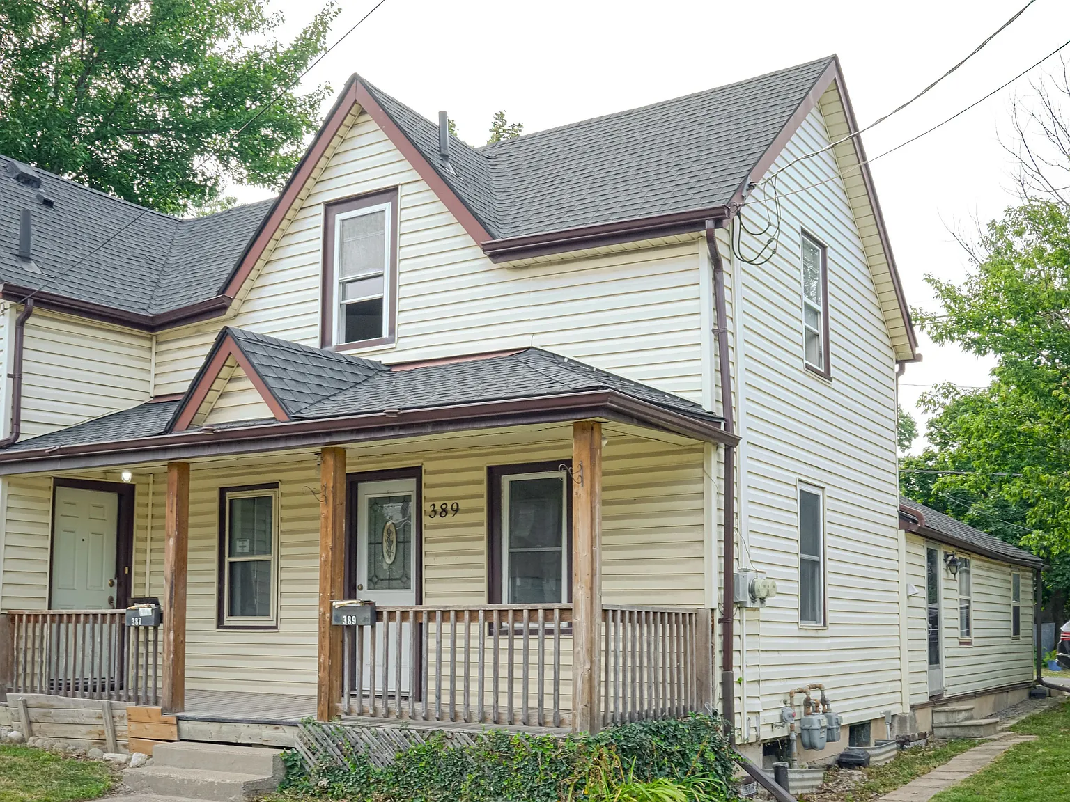3 bed, $2,000 — Photo 2
