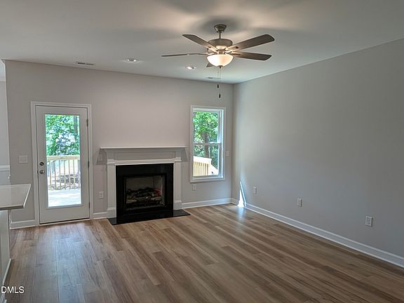5th image of 67 Oak Bluff Ct