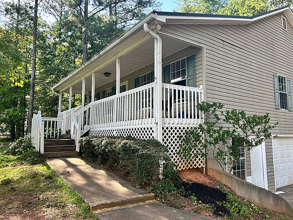 2nd image of 30 Camden Woods Dr