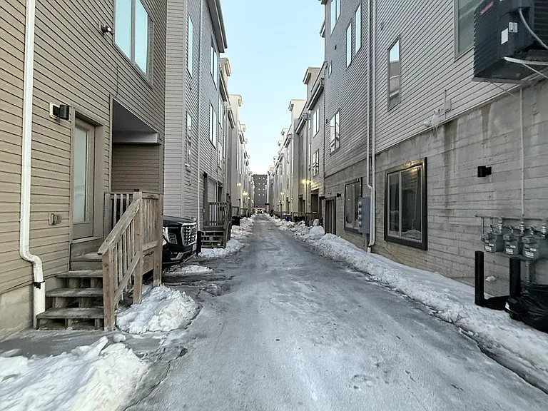 2106 Kensington Walk — Photo 24