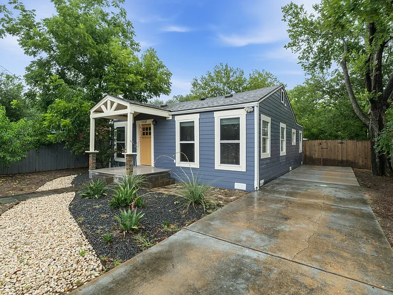 1137 Nickols Ave — Photo 24