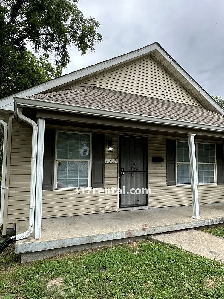 2311 Adams St photo 1