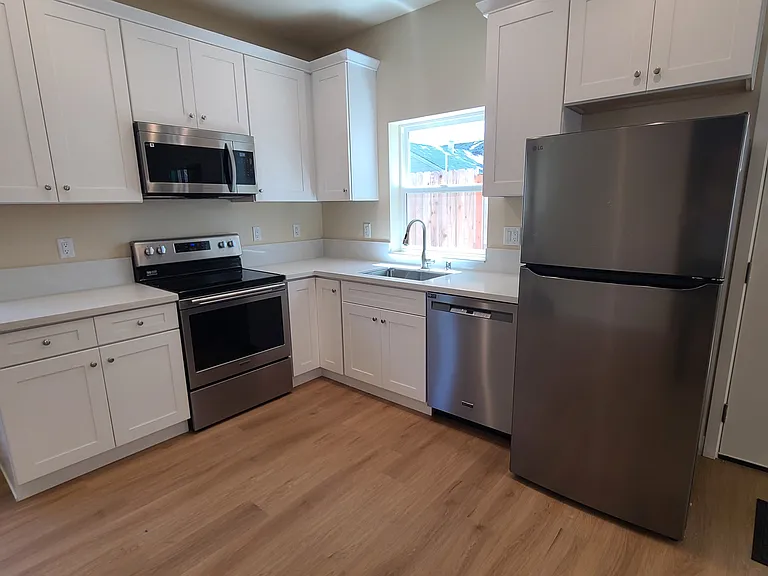 222 I St — Photo 20