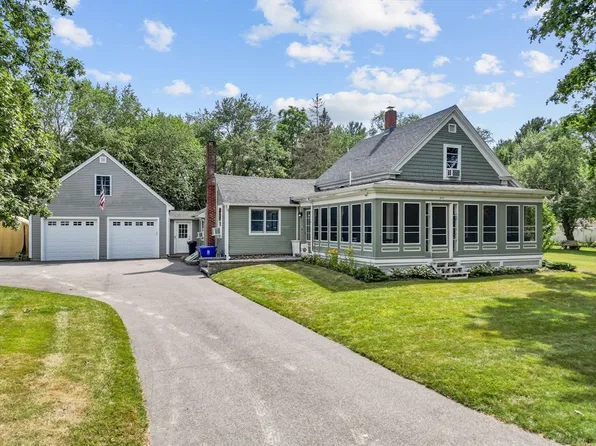 845 Middleboro Ave, Taunton, MA 02780