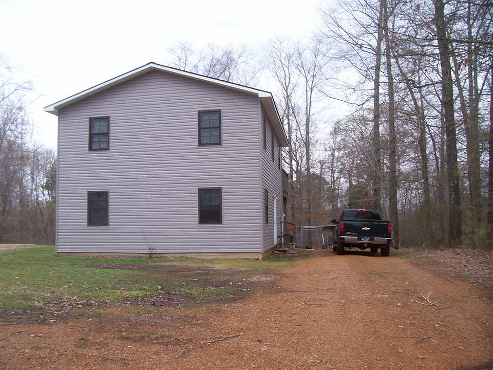 1st image of 320 Eagle Creek Dr