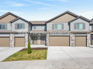 7032 NW 82nd St, Kansas City, MO 64152