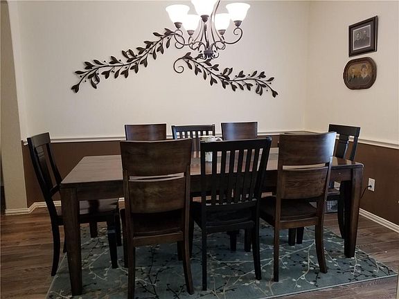 3rd image of 2219 Forest Creek Dr