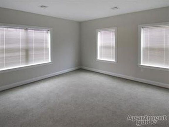3rd image of 244 Washington St #202
