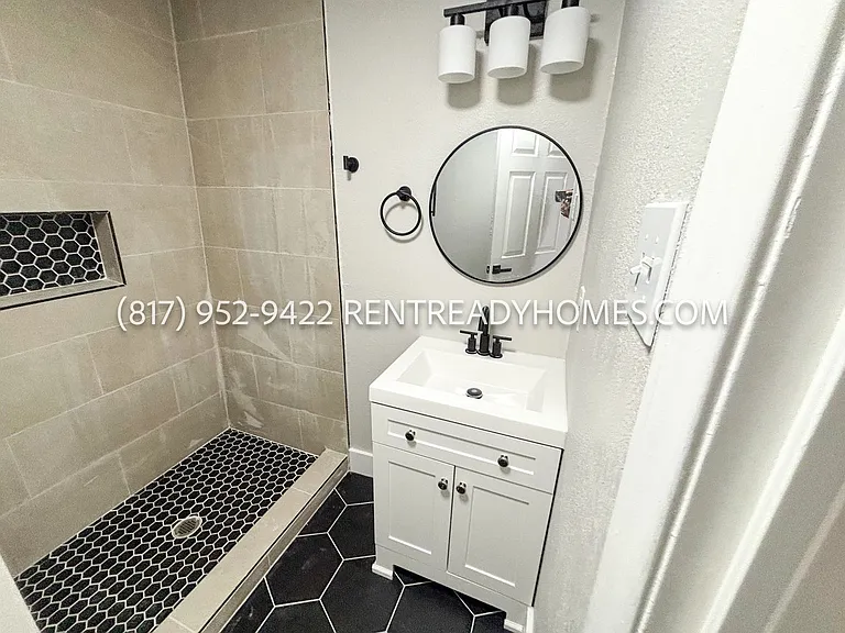 404 Oak St — Photo 17