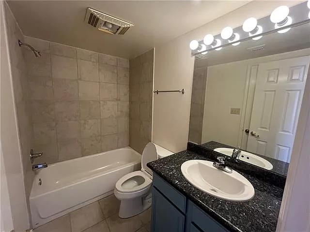 237 Dauphine St #7 — Photo 11