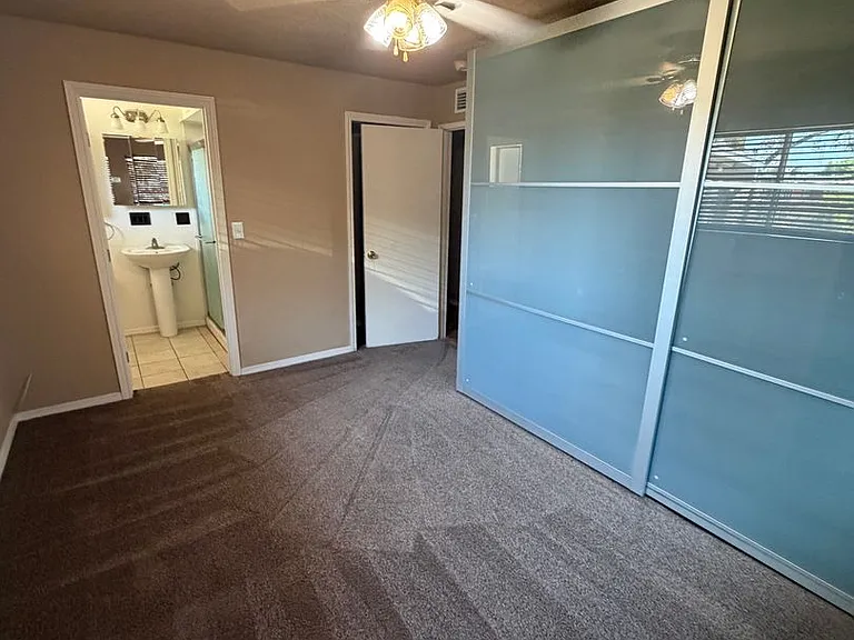 164 E Martin Dr — Photo 19
