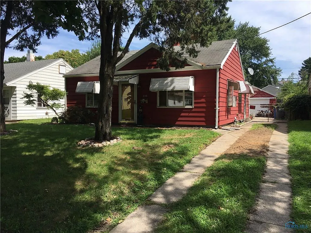 235 Decatur St photo 1