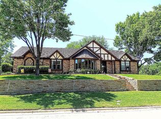 2241 Mountainview Dr, Hurst, TX 76054