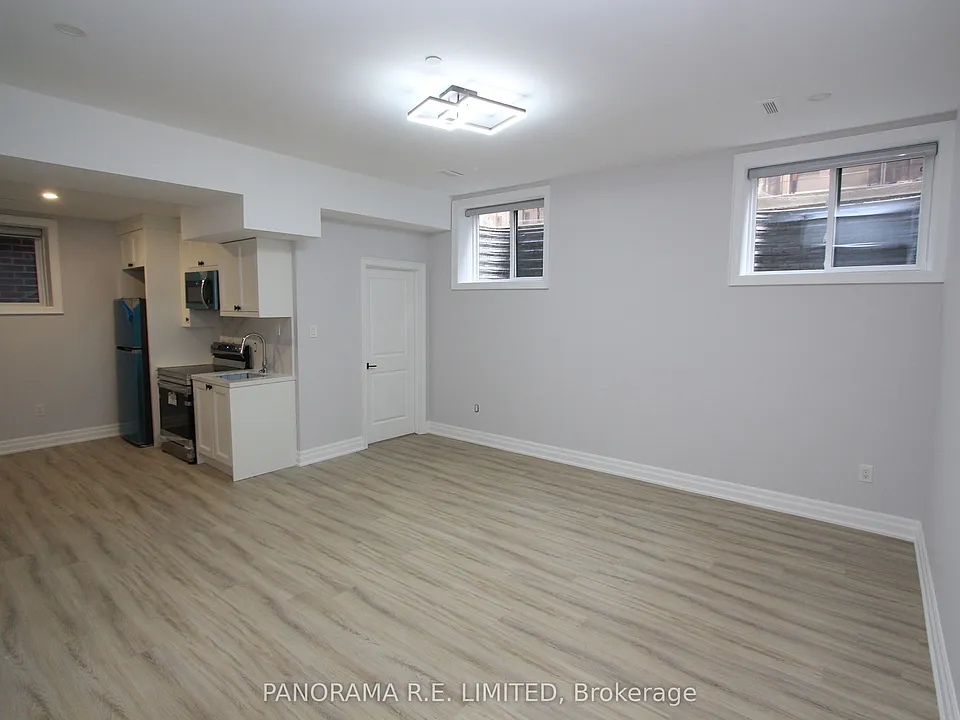 11 Cronin Dr #2