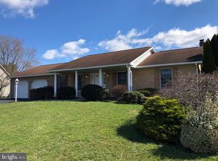 3558 Turnberry Dr, Chambersburg, PA