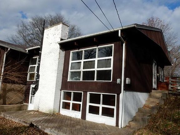 2nd image of 359 Oakwood St