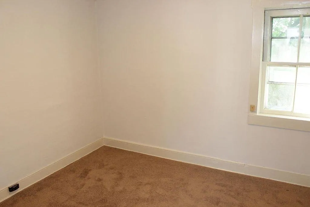 3 bed, 1.5 bath, 1238 sqft, $2,850 — Photo 4