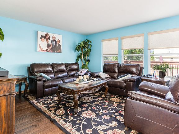 5th image of 5813 Lake Pointe Dr