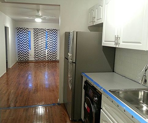4th image of 418 Lewis Ave #3