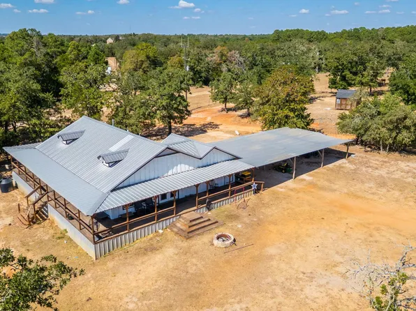 274 Old Potato Rd, Paige, TX 78659