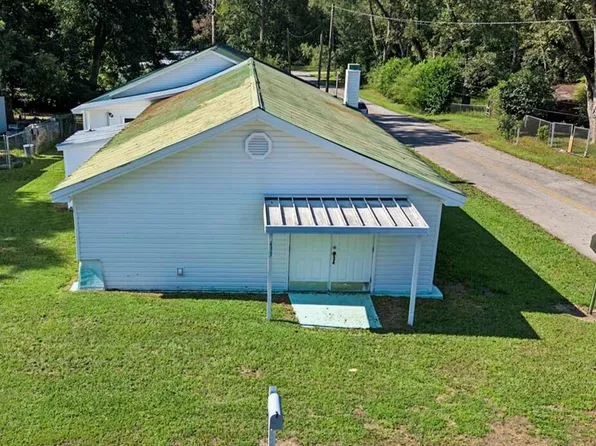 433 W Church St, Poulan, GA 31781