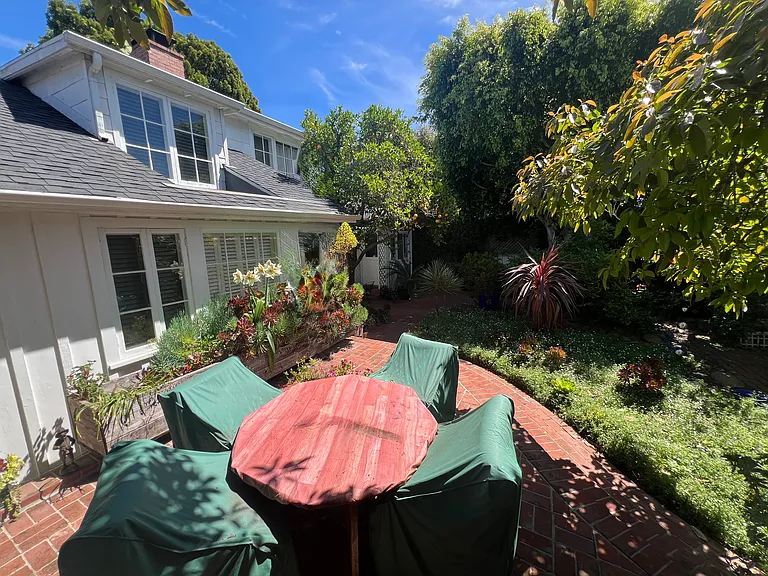 Oak Ave — Photo 7