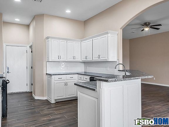 5th image of 6132 Callahan Way NE