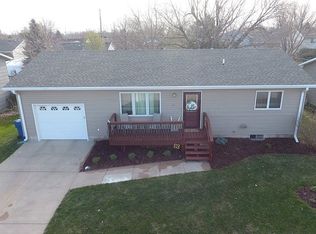 1403 14th Ave, Kearney, NE 68845
