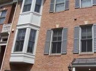 2323 N Van Buren Ct, Arlington, VA 22205