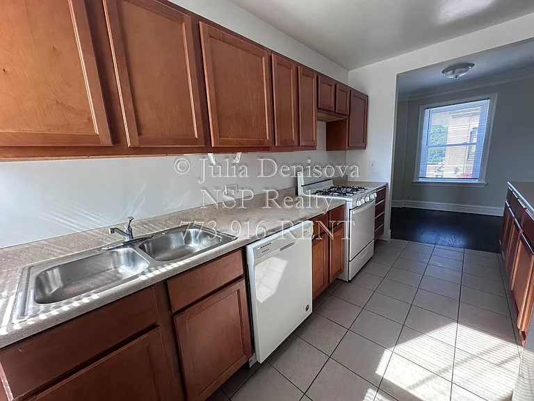 918 Green Bay Rd #2L — Photo 11