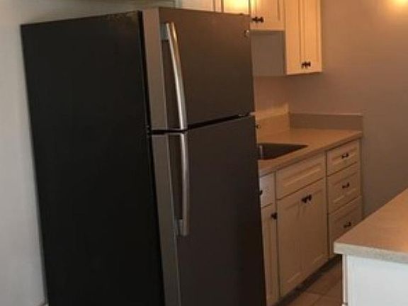 4th image of 264 La Pala Dr APT 5