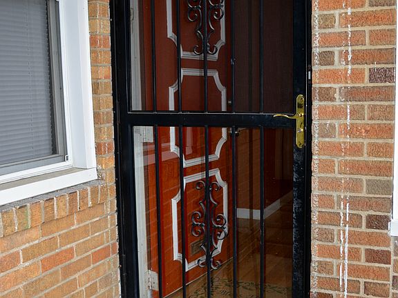 2nd image of 5128 N Hutchinson St