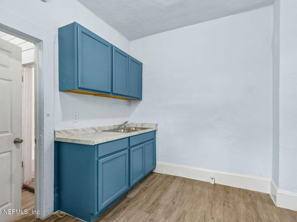 jacksonville-florida-154611322 picture