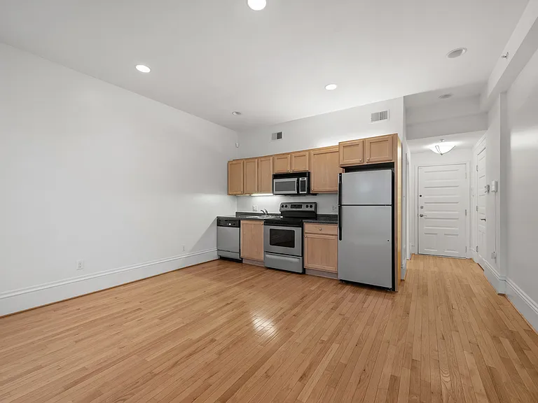 500 Shady Ave #22 — Photo 4