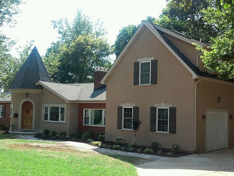 1st image of 325 S Woodlawn Ave