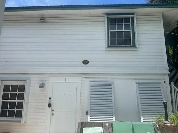 727 Penn St APT 2, West Palm Beach, FL 33401