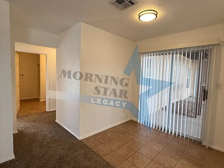 Spacious 2 bedroom floor plans! — Photo 8