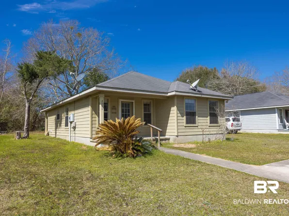 2004 Ridgewood Dr, Lillian, AL 36549