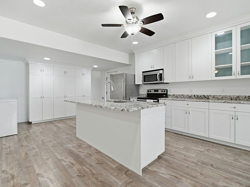 1st image of 84 N Chalk Maple Ln