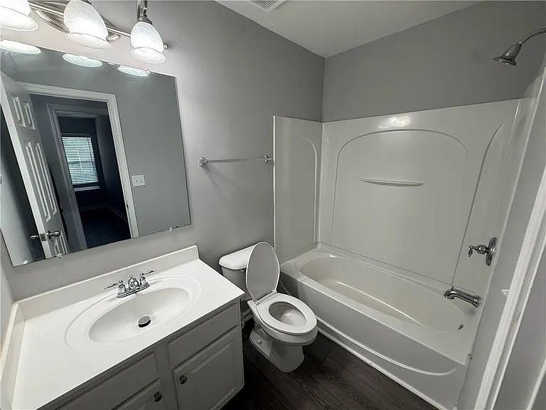 2111 Meadow Peak Rd — Photo 29