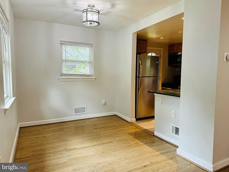 2500 Lake Ave — Photo 11