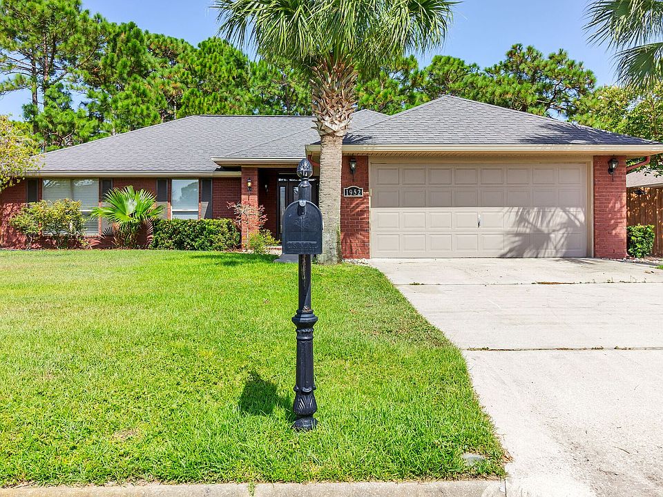 1st image of 1952 Bay Pine Cir