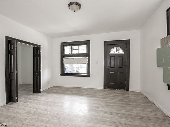4th image of 6202 Heisley Ave