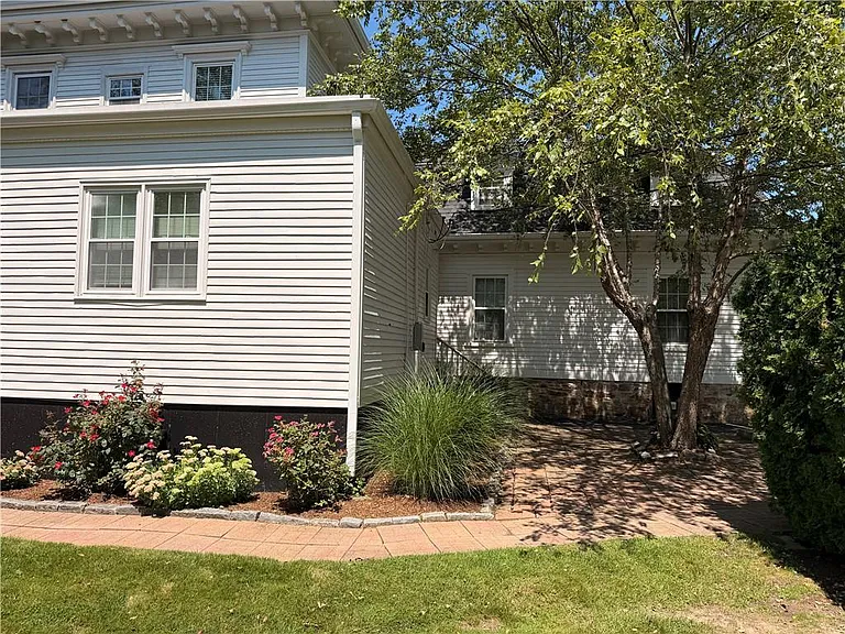 412 Bellevue Ave #3 — Photo 42