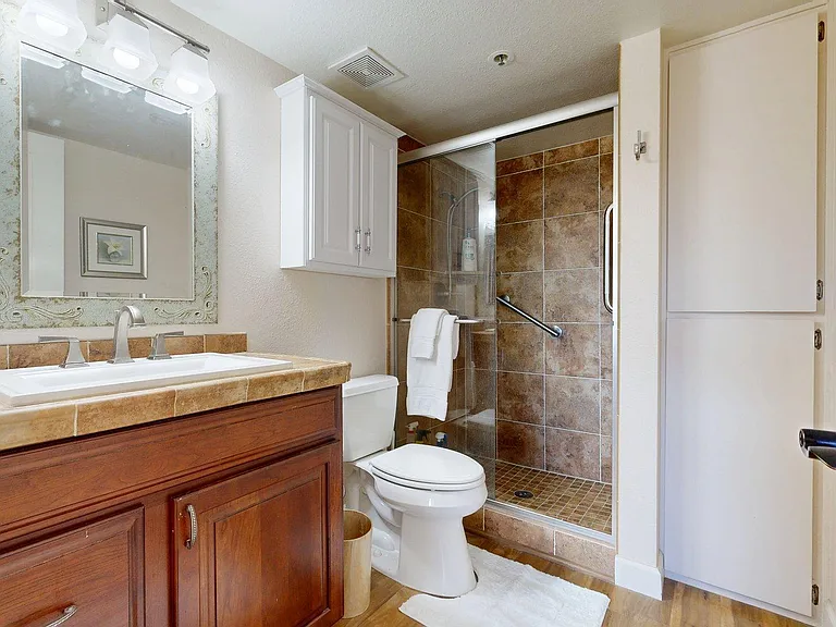 7950 E Camelback Rd #610 — Photo 12