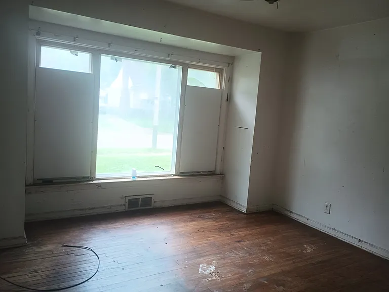 2750 Golfside Ln — Photo 4