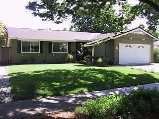1st image of 868 Ironwood Dr
