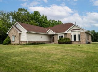 S73W14390 Woods Rd, Muskego, WI 53150