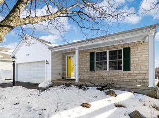 8033 Willowbrook Crsg Dr, Blacklick, OH 43004